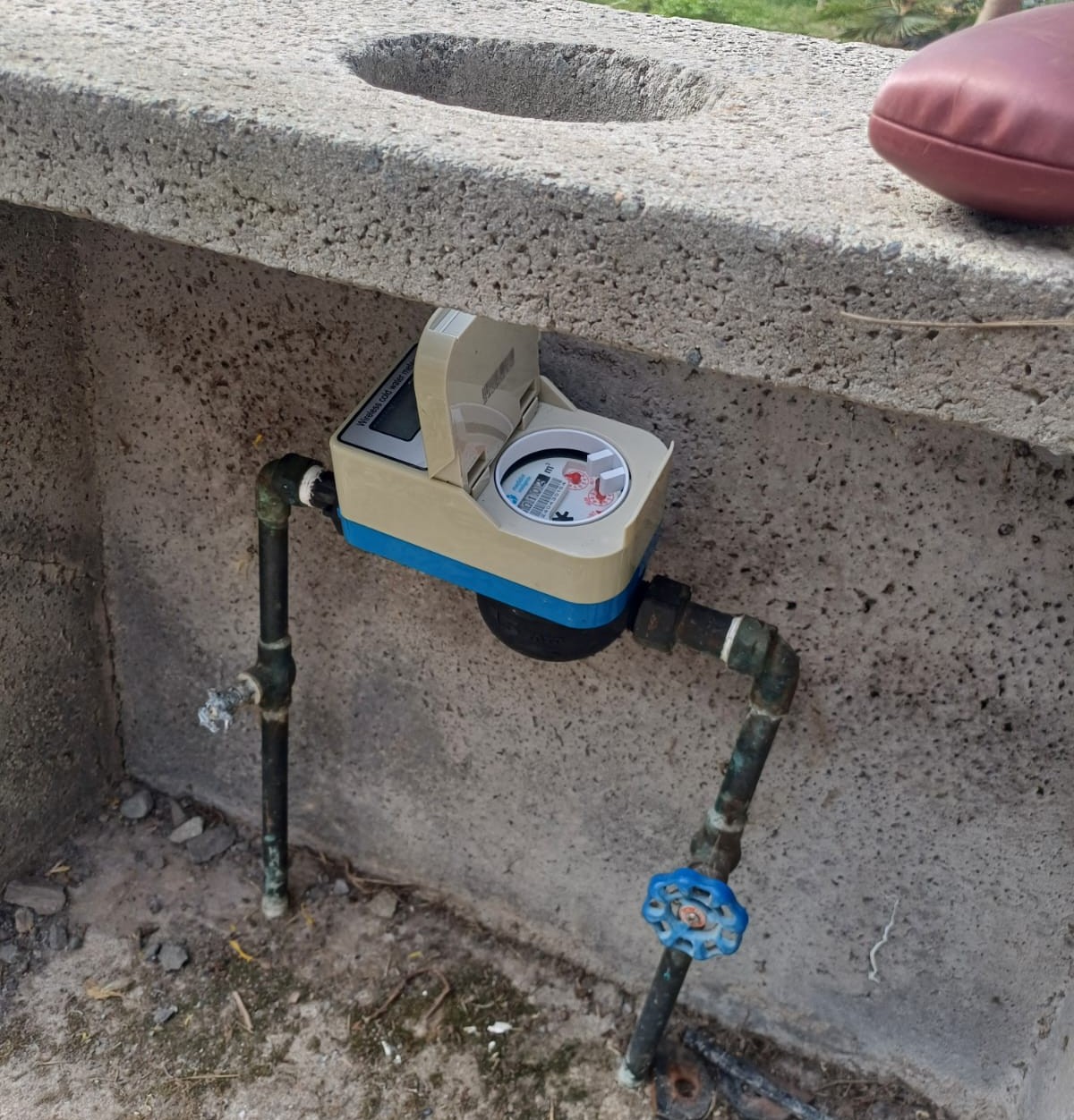 Segunda generación del medidor inteligente instalada en terreno